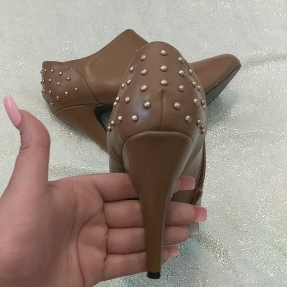 Brown booties - Picture 6 of 7